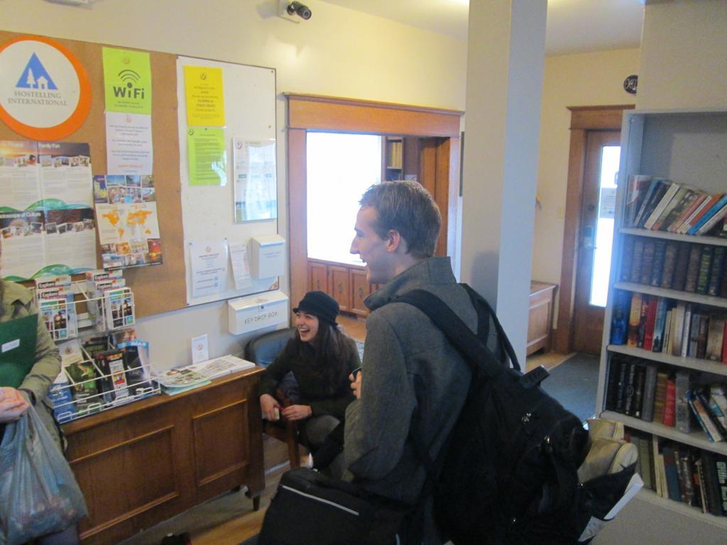 Hostelling International 리자이나 외부 사진